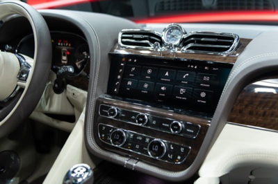 全新宾利添越正式投产 工厂产能全面恢复 无线CarPlay成亮点